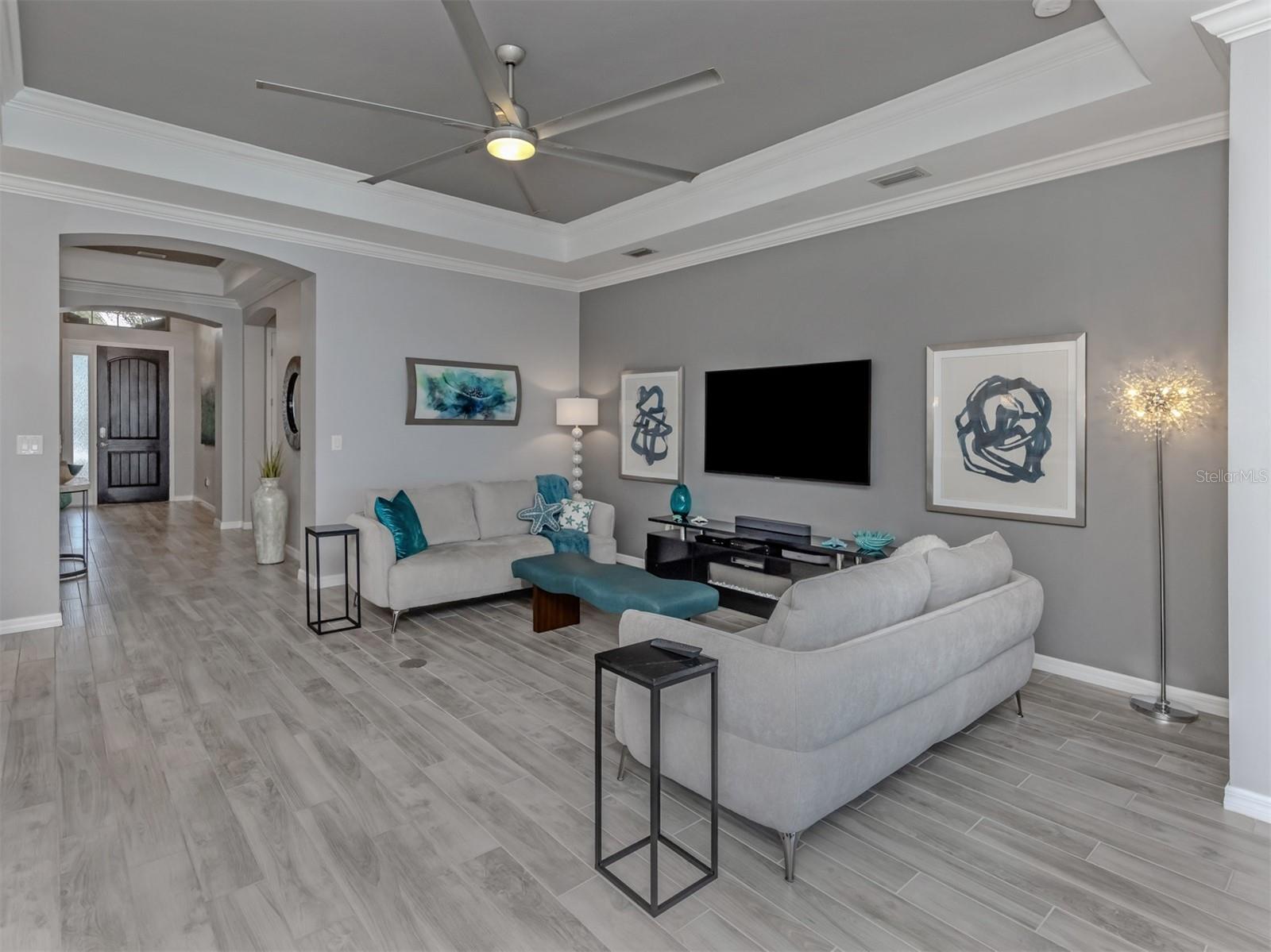 160 MARAVIYA BLVD, NOKOMIS, FL, 34275