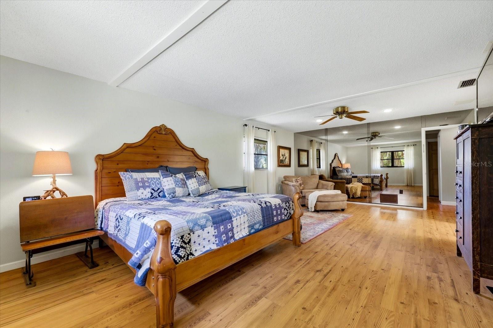 5850 VANDERIPE RD, SARASOTA, FL, 34241
