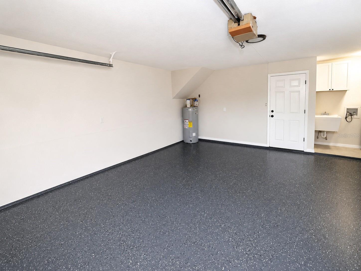 5667 CREEKWOOD DR, SARASOTA, FL, 34233