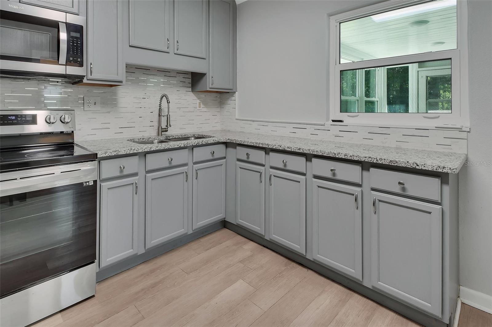503 FAIRFIELD AVE, DELAND, FL, 32720