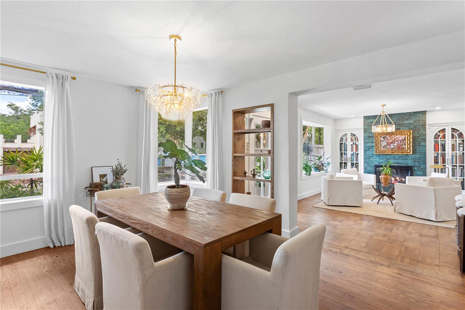 1311 E PARK CIR, TAMPA, FL, 33604
