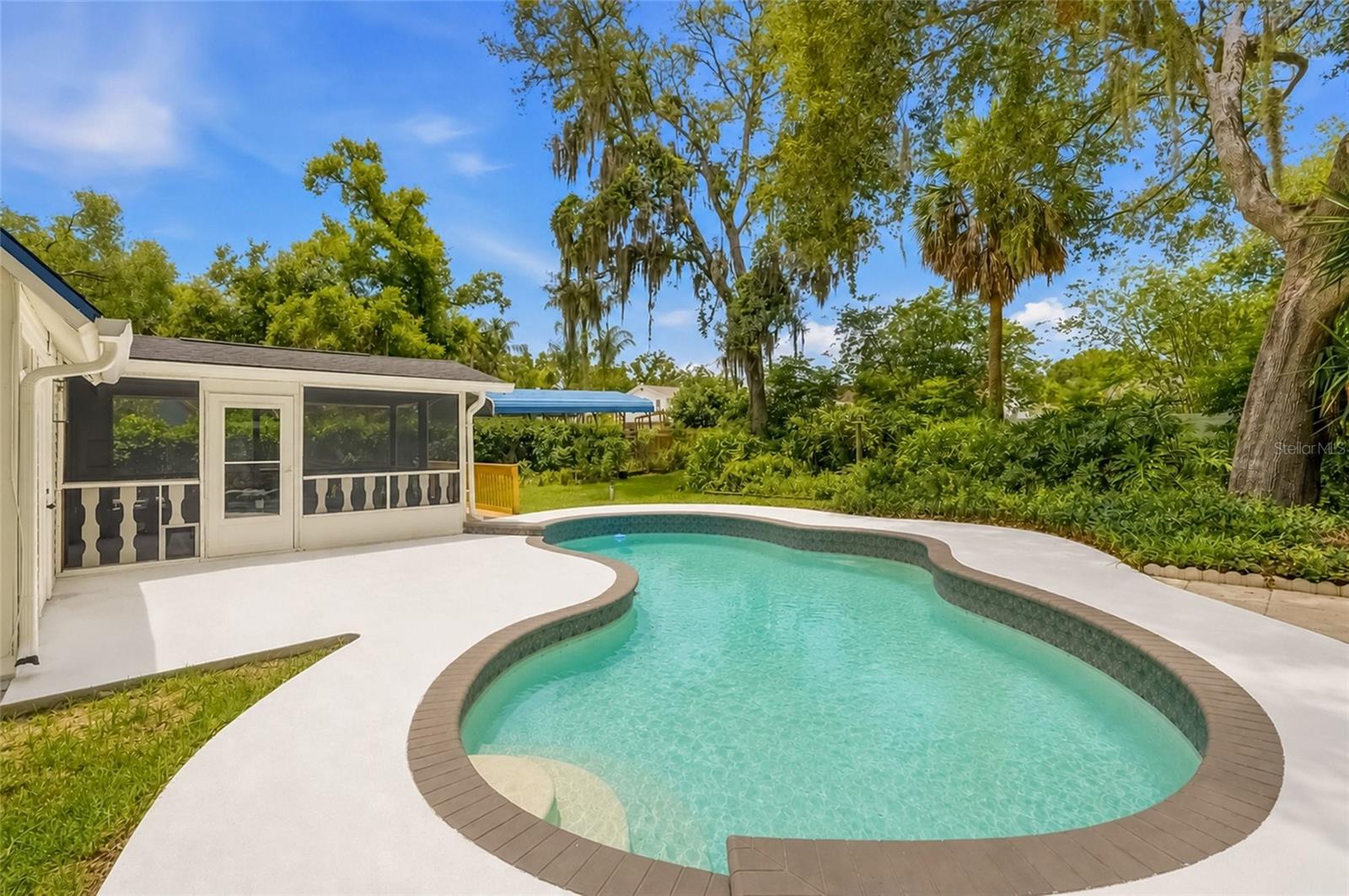 1102 SAMY DR, TAMPA, FL, 33613
