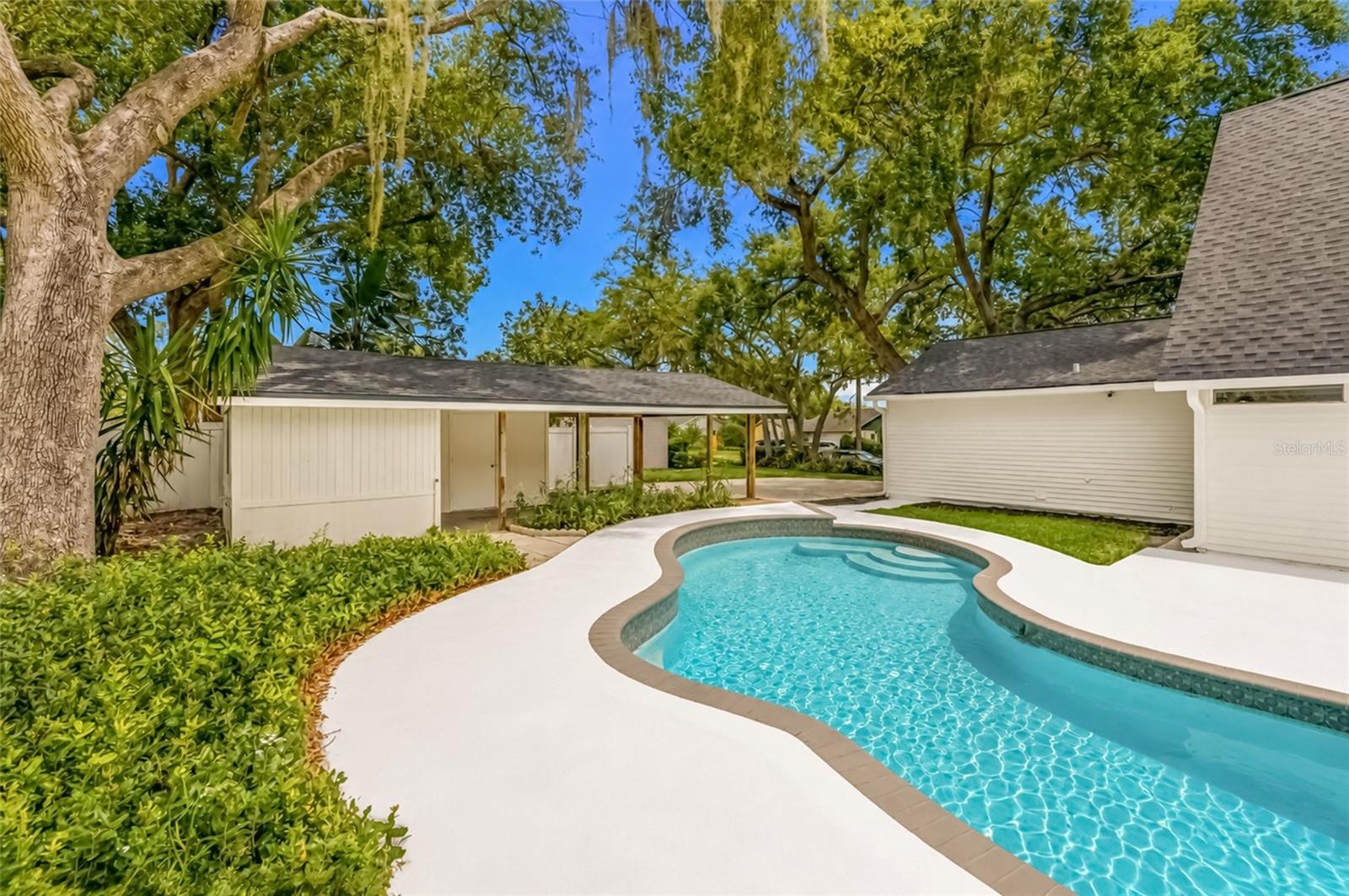 1102 SAMY DR, TAMPA, FL, 33613