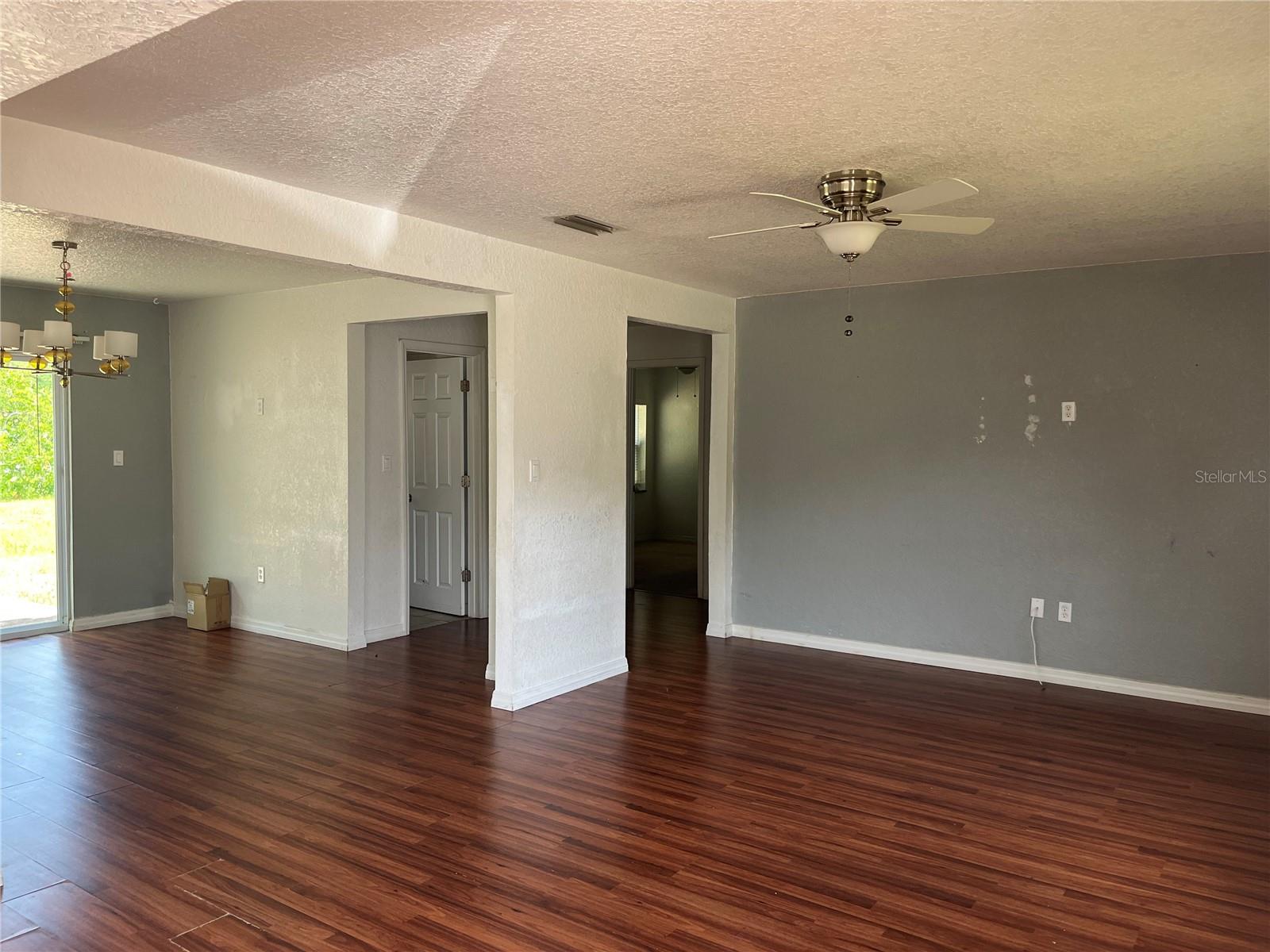 1401 FLORADEL AVE, LEESBURG, FL, 34748