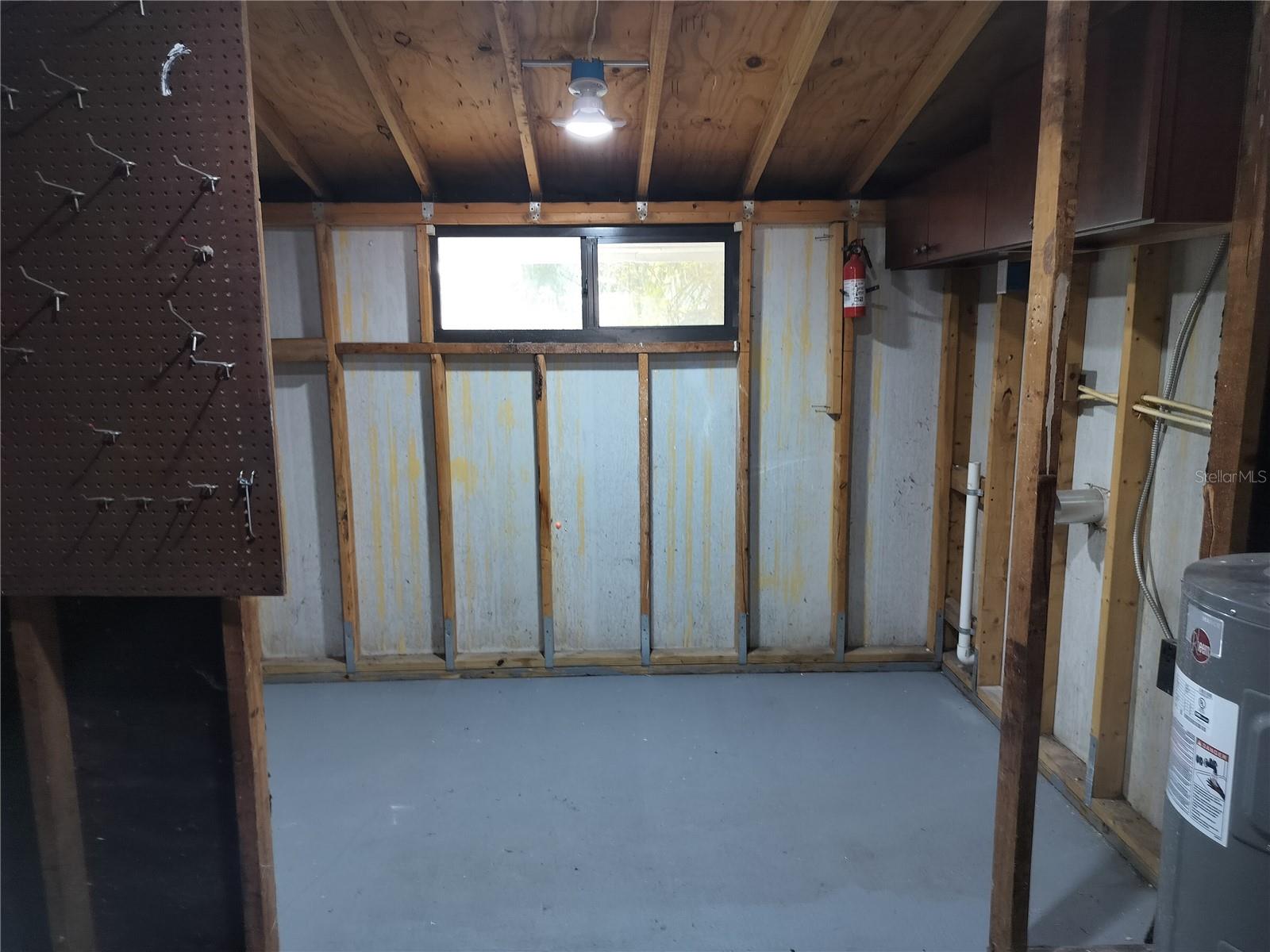 7709 DOWNING CIR, TAMPA, FL, 33610