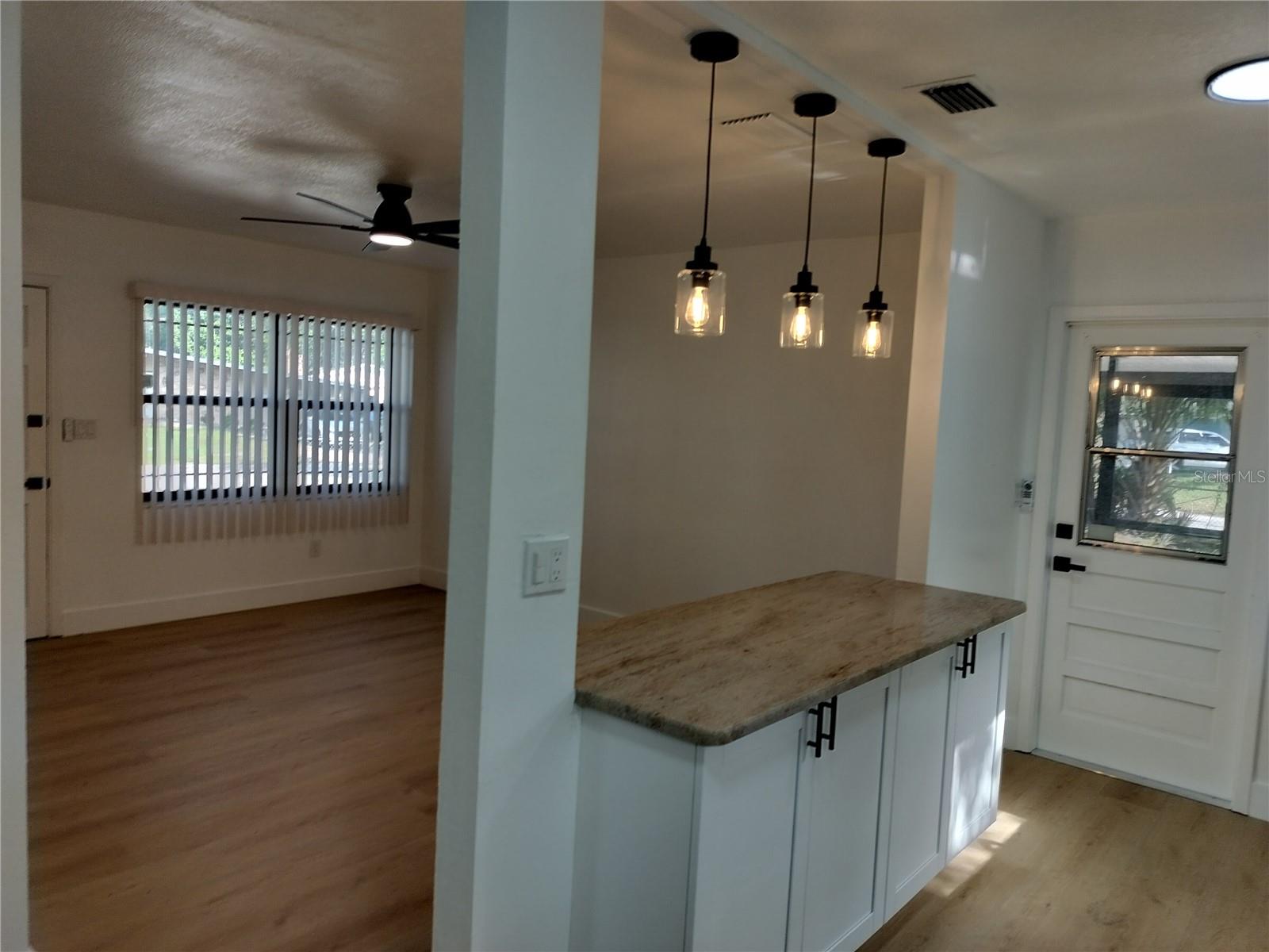 7709 DOWNING CIR, TAMPA, FL, 33610