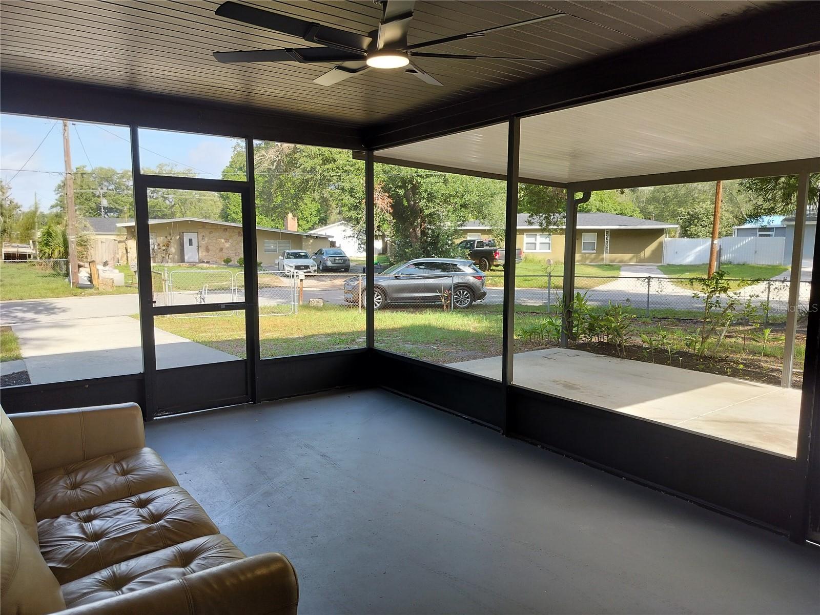 7709 DOWNING CIR, TAMPA, FL, 33610