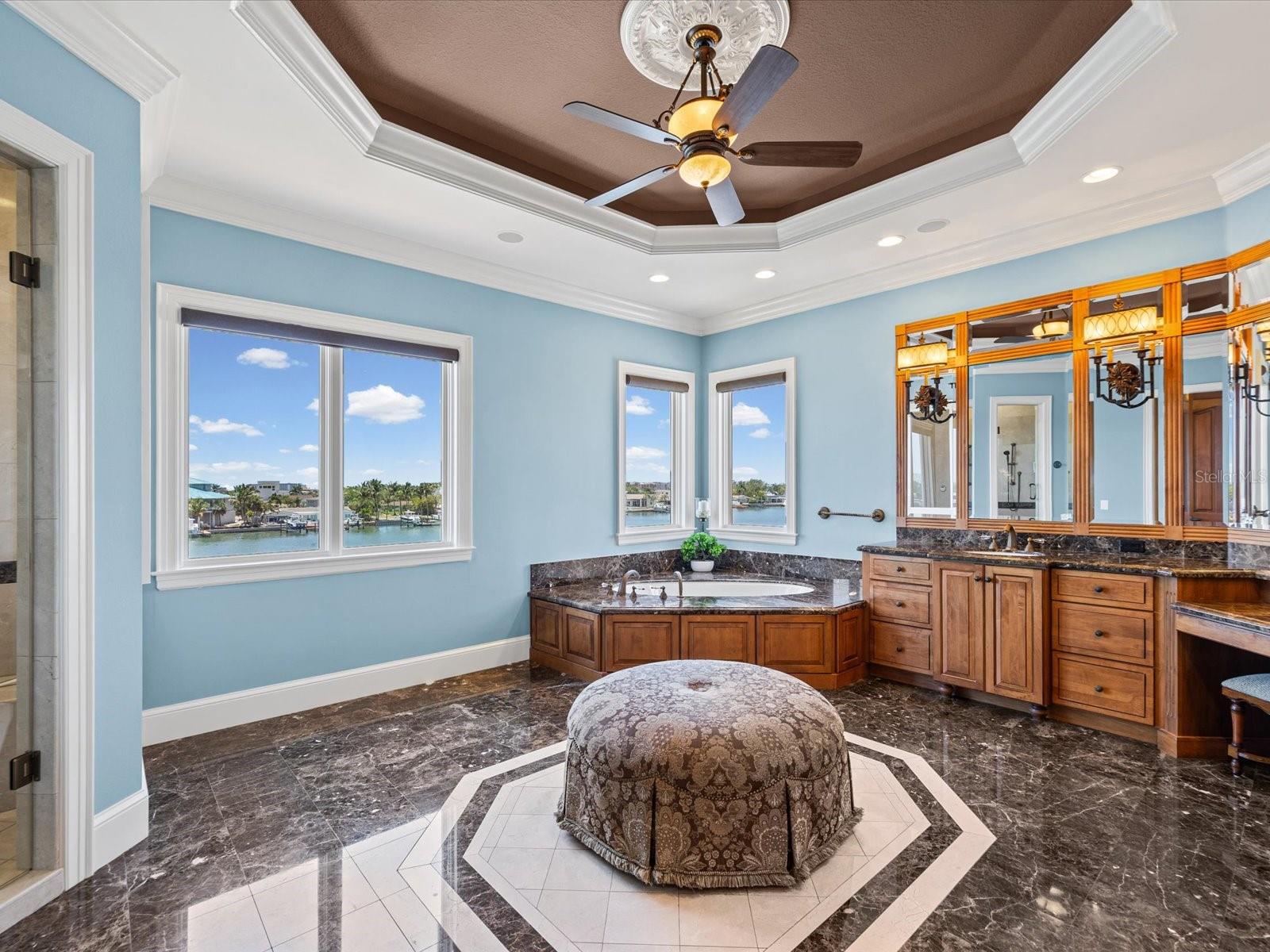 6224 PASADENA POINT BLVD, GULFPORT, FL, 33707