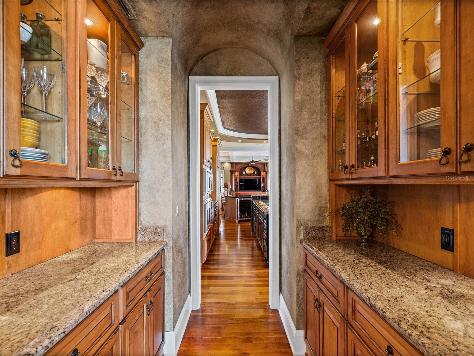 6224 PASADENA POINT BLVD, GULFPORT, FL, 33707