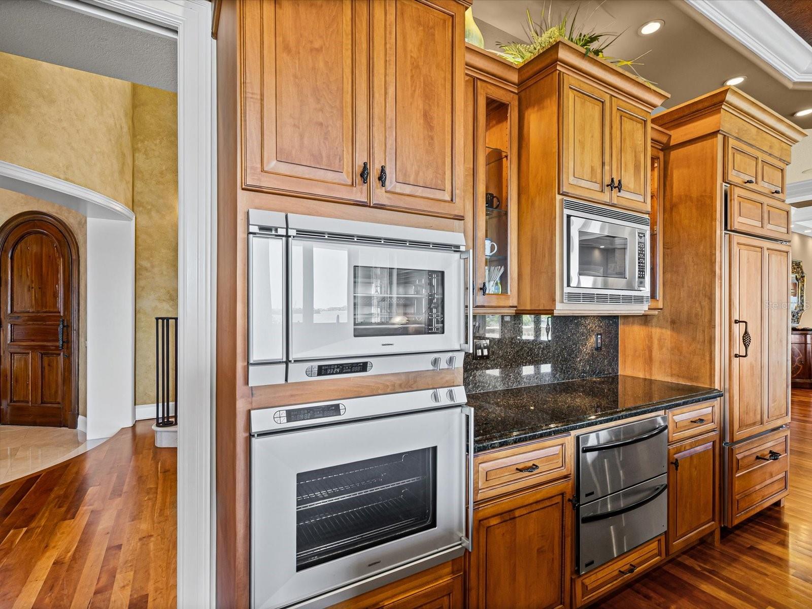 6224 PASADENA POINT BLVD, GULFPORT, FL, 33707