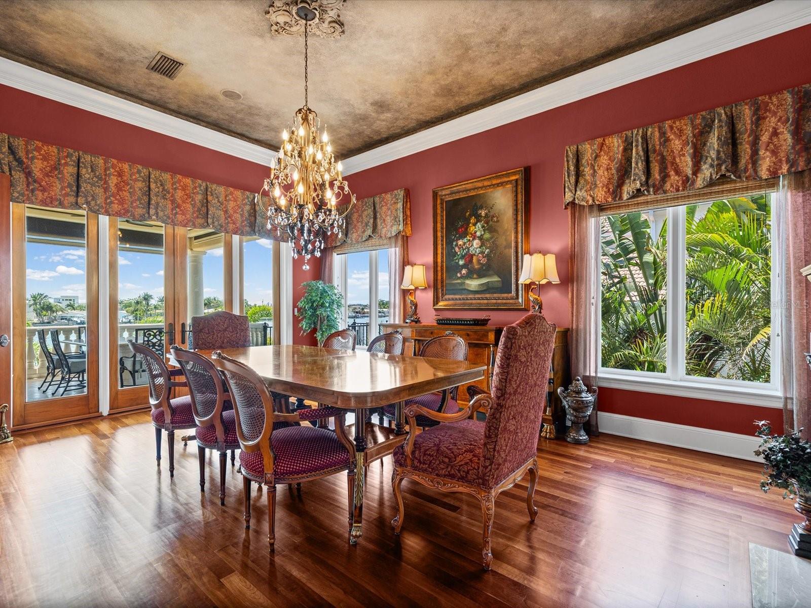 6224 PASADENA POINT BLVD, GULFPORT, FL, 33707