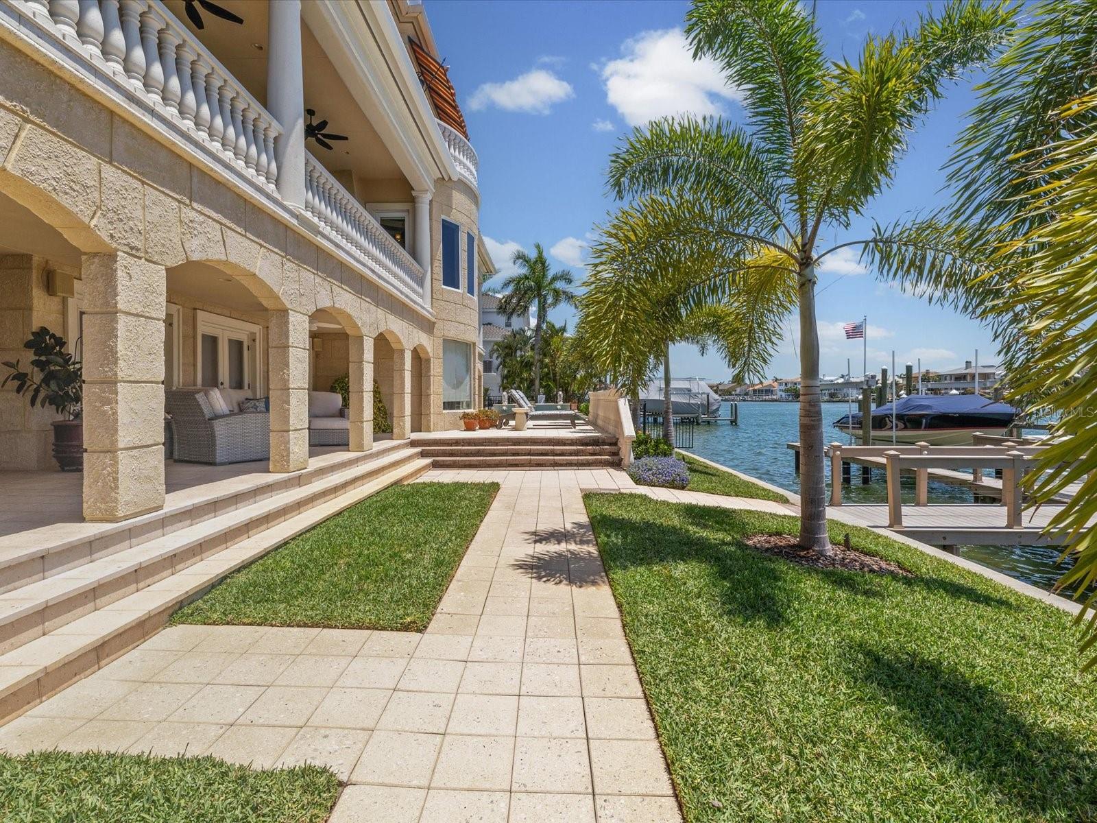 6224 PASADENA POINT BLVD, GULFPORT, FL, 33707