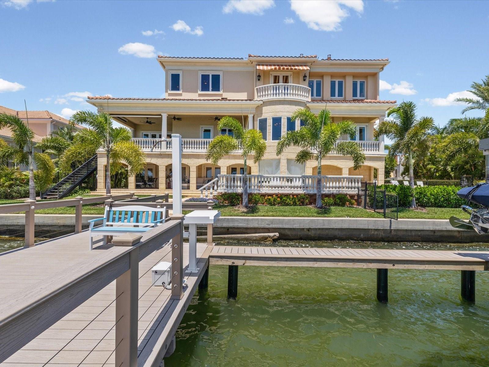 6224 PASADENA POINT BLVD, GULFPORT, FL, 33707
