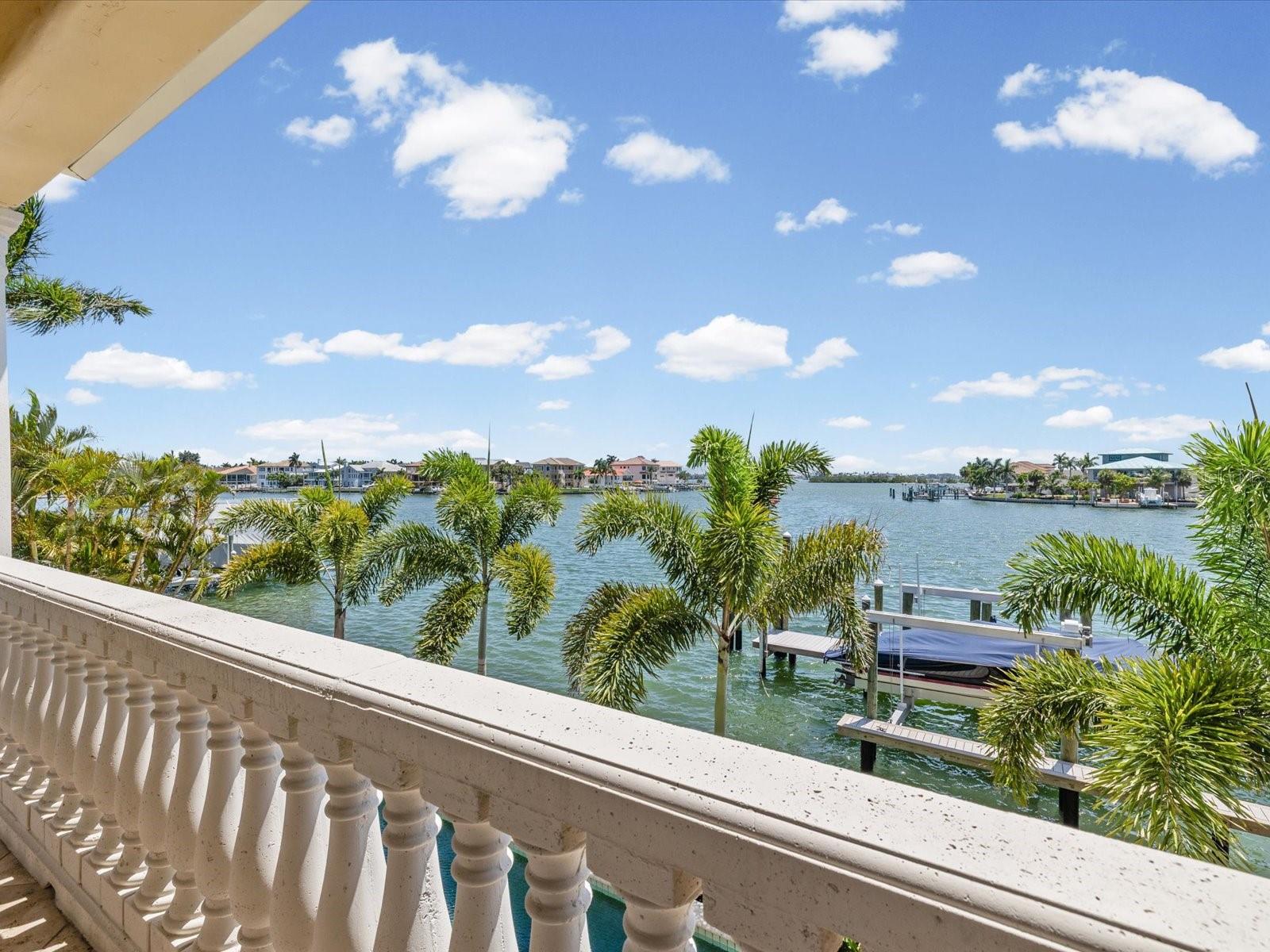 6224 PASADENA POINT BLVD, GULFPORT, FL, 33707