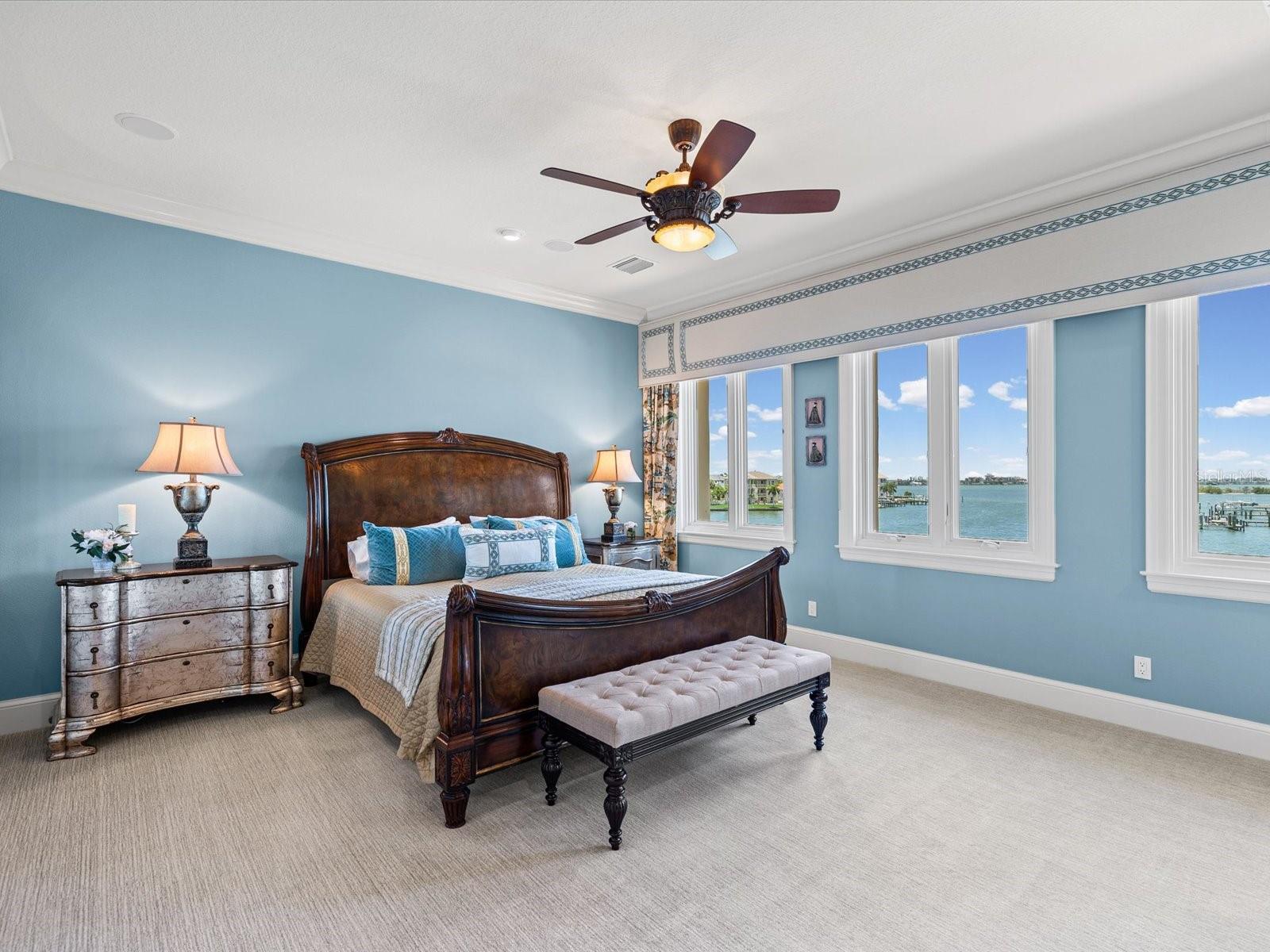 6224 PASADENA POINT BLVD, GULFPORT, FL, 33707