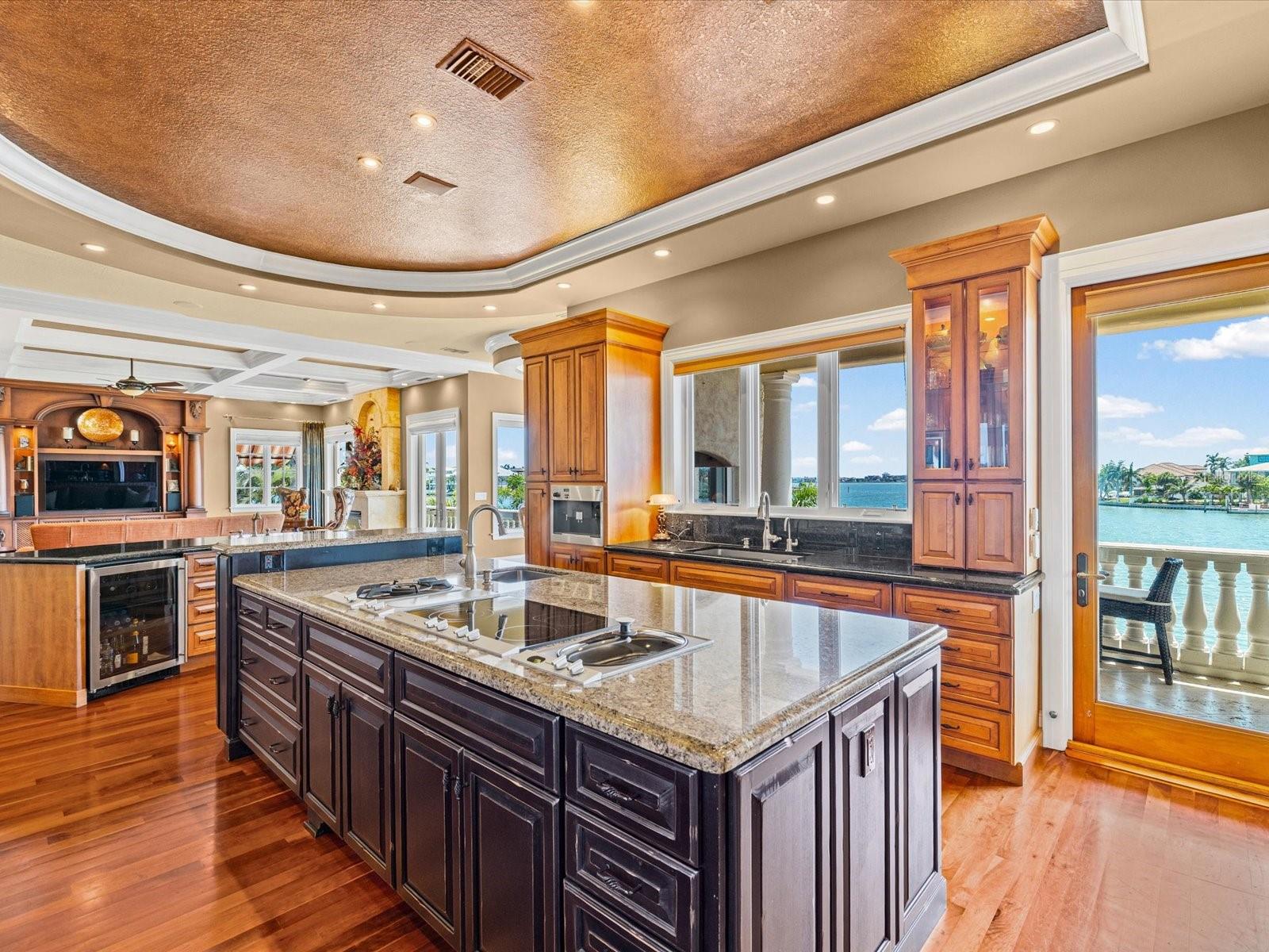 6224 PASADENA POINT BLVD, GULFPORT, FL, 33707