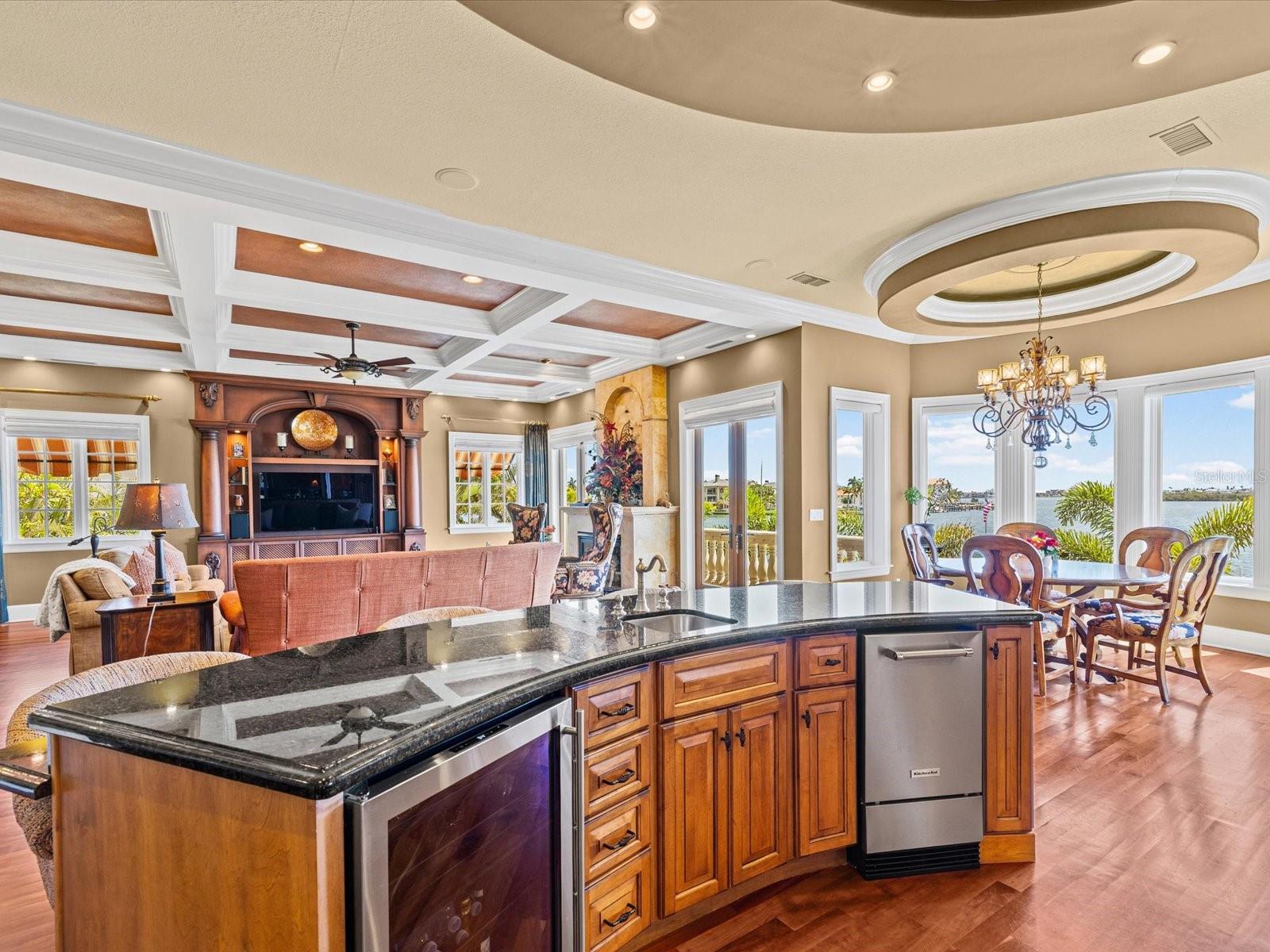 6224 PASADENA POINT BLVD, GULFPORT, FL, 33707