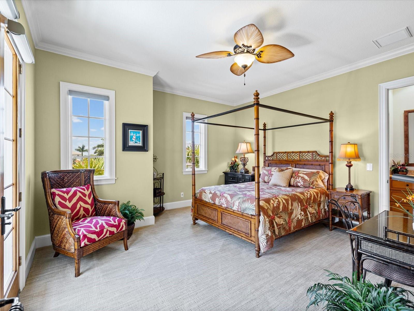 6224 PASADENA POINT BLVD, GULFPORT, FL, 33707