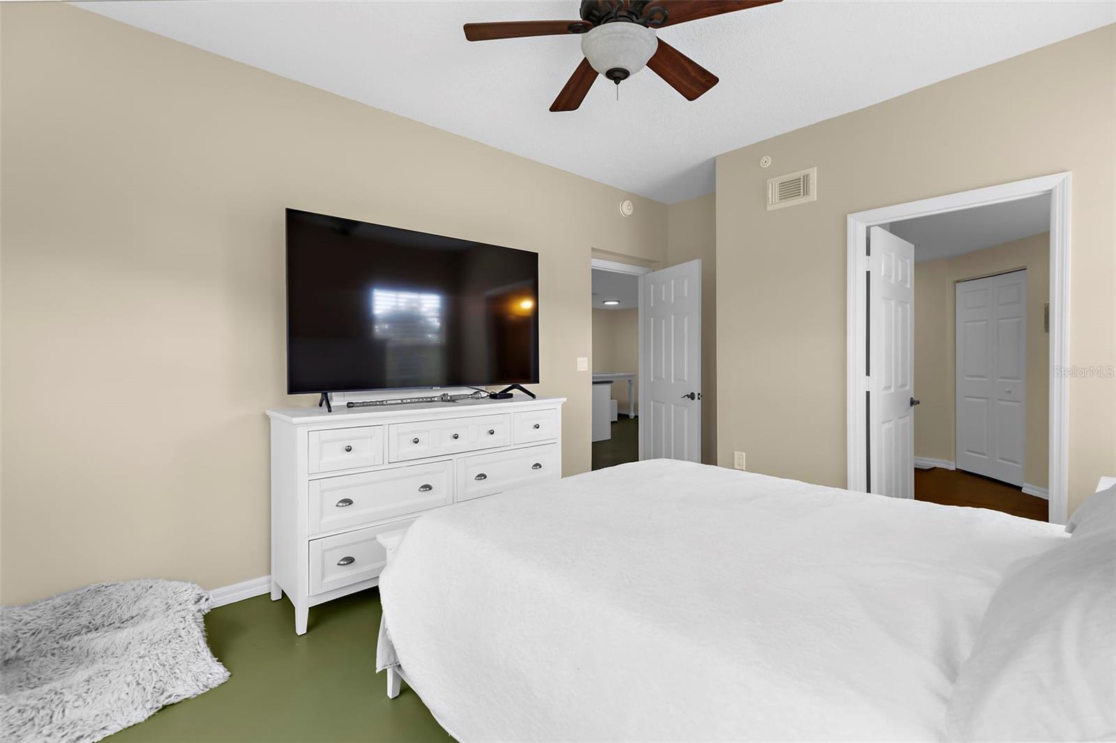 5601 BENTGRASS DR #102, SARASOTA, FL, 34235