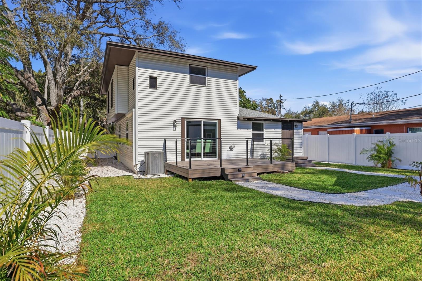 727 16TH AVE NW, LARGO, FL, 33770
