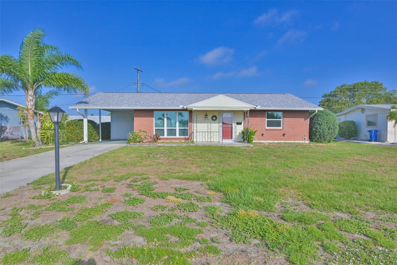 1216 VALLEY FORGE BLVD, SUN CITY CENTER, FL, 33573