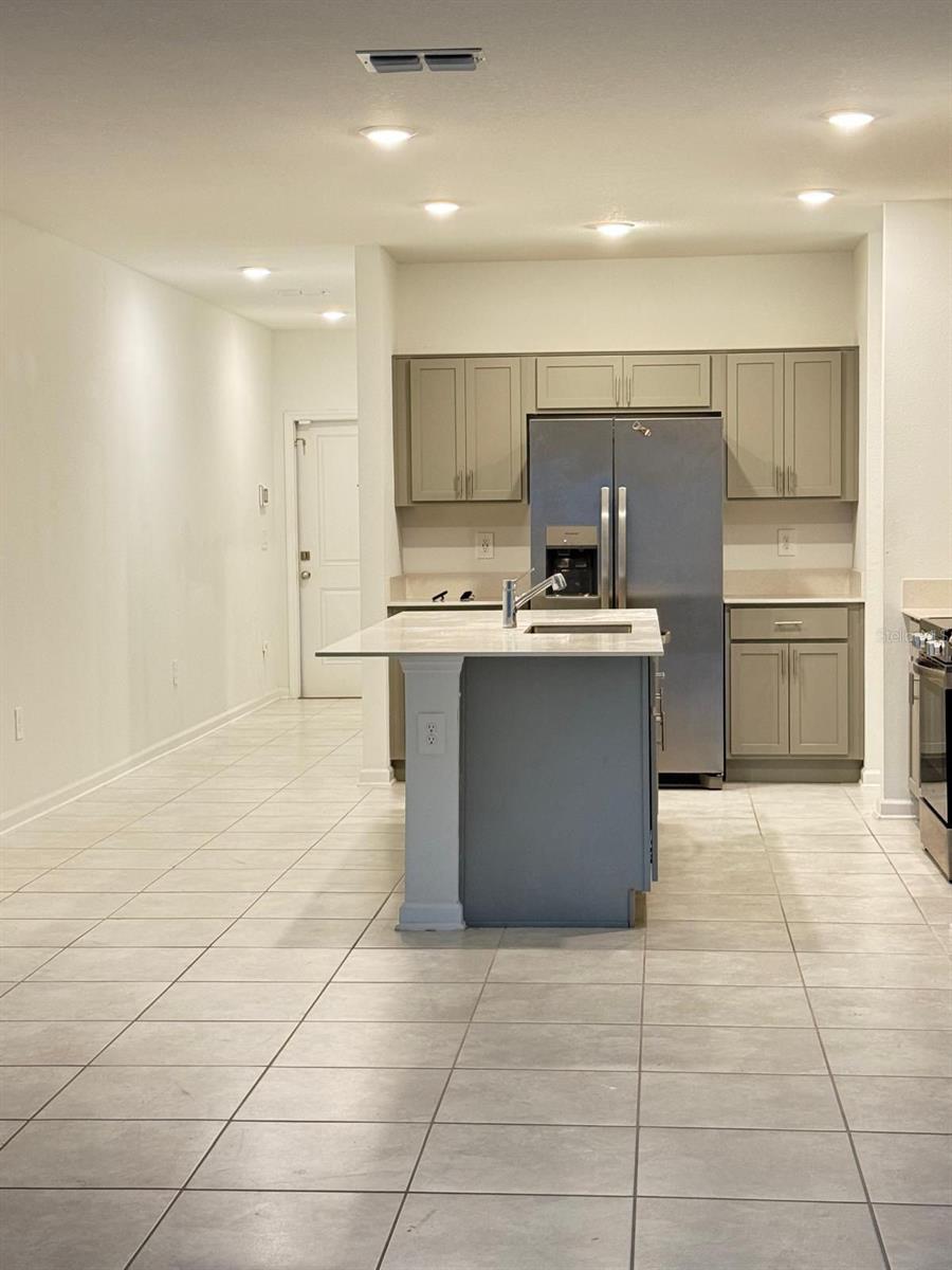 1204 DEEPWATER CIR, EAGLE LAKE, FL, 33839