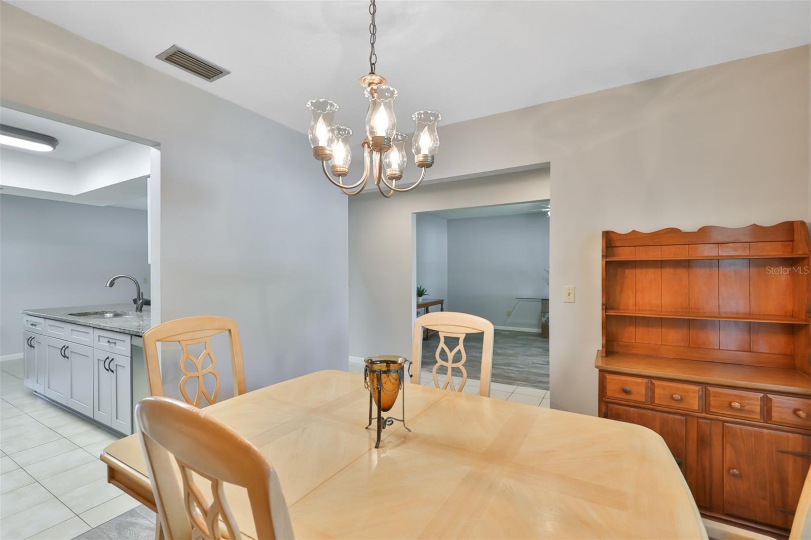3718 SAND PEBBLE DR, VALRICO, FL, 33596