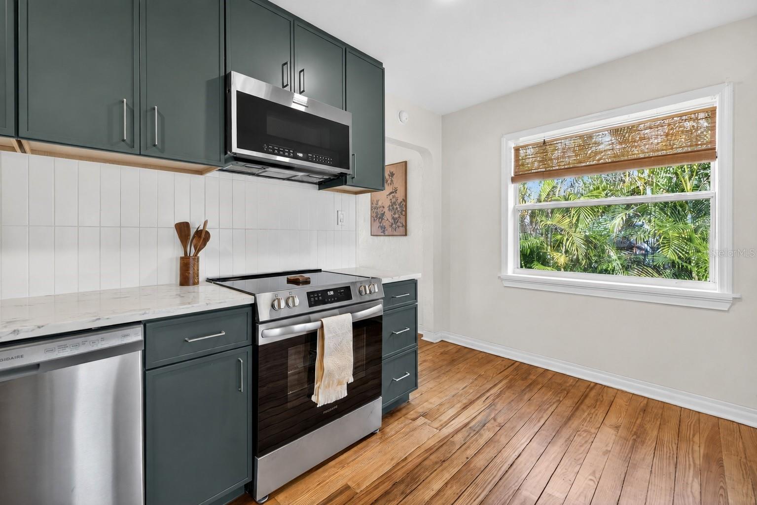 3030 10TH AVE N, ST PETERSBURG, FL, 33701