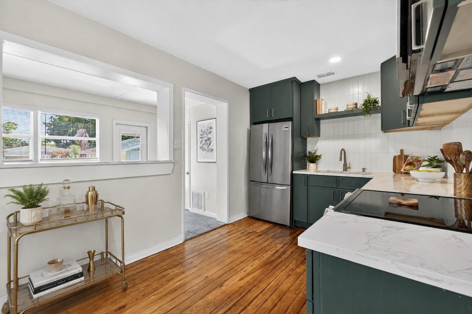 3030 10TH AVE N, ST PETERSBURG, FL, 33701