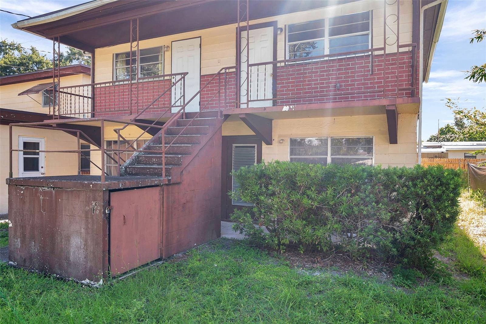 TB8513077 Property Photo