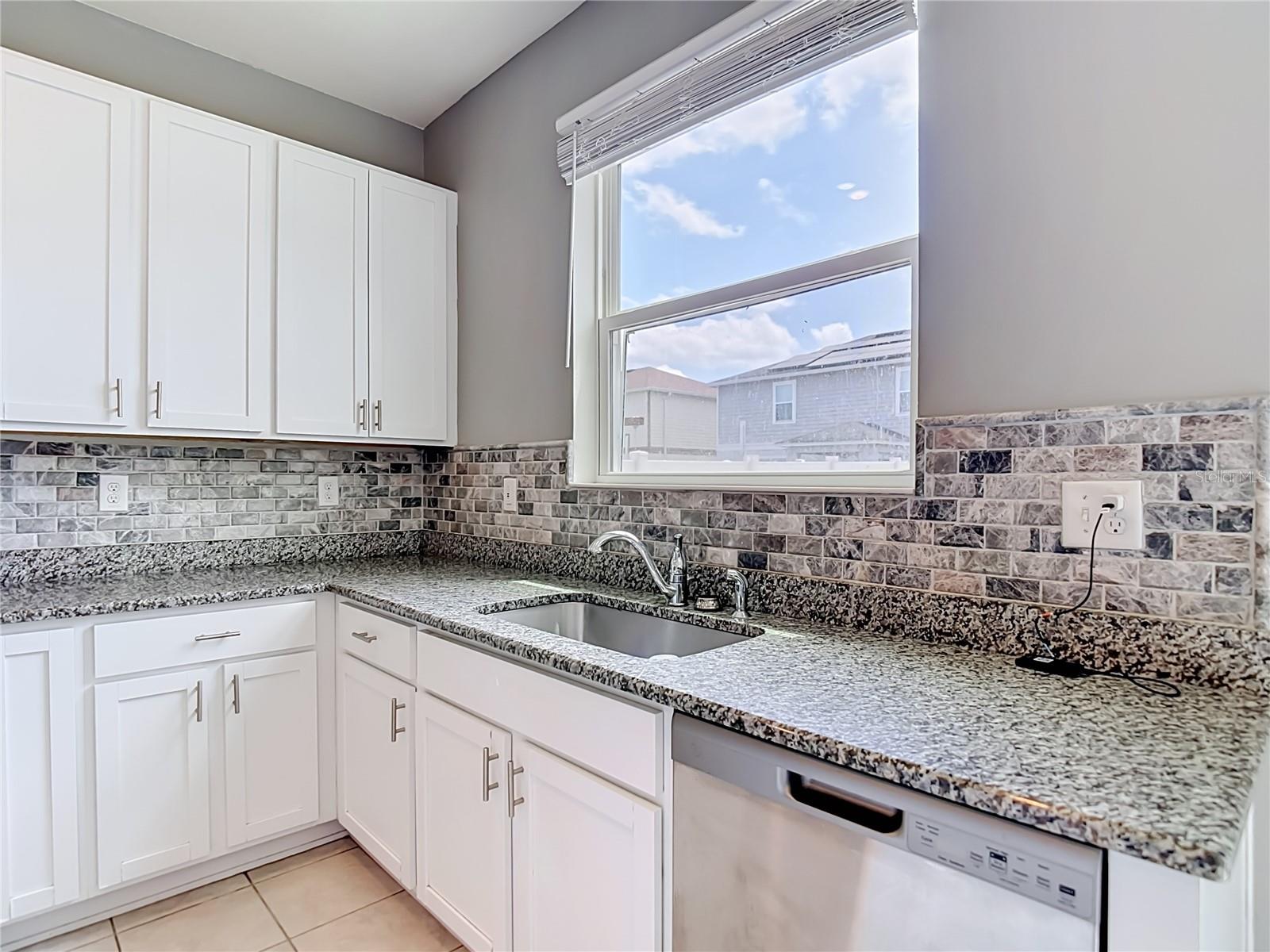 9127 FREEDOM HILL DR, SEFFNER, FL, 33584