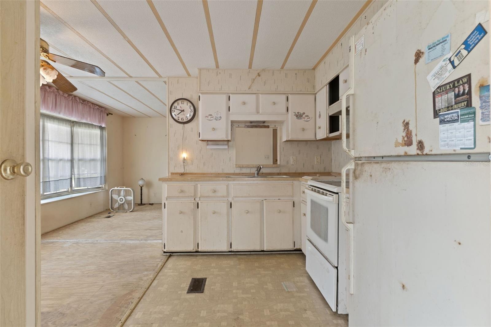 12115 FAIRWAY AVE, BROOKSVILLE, FL, 34613