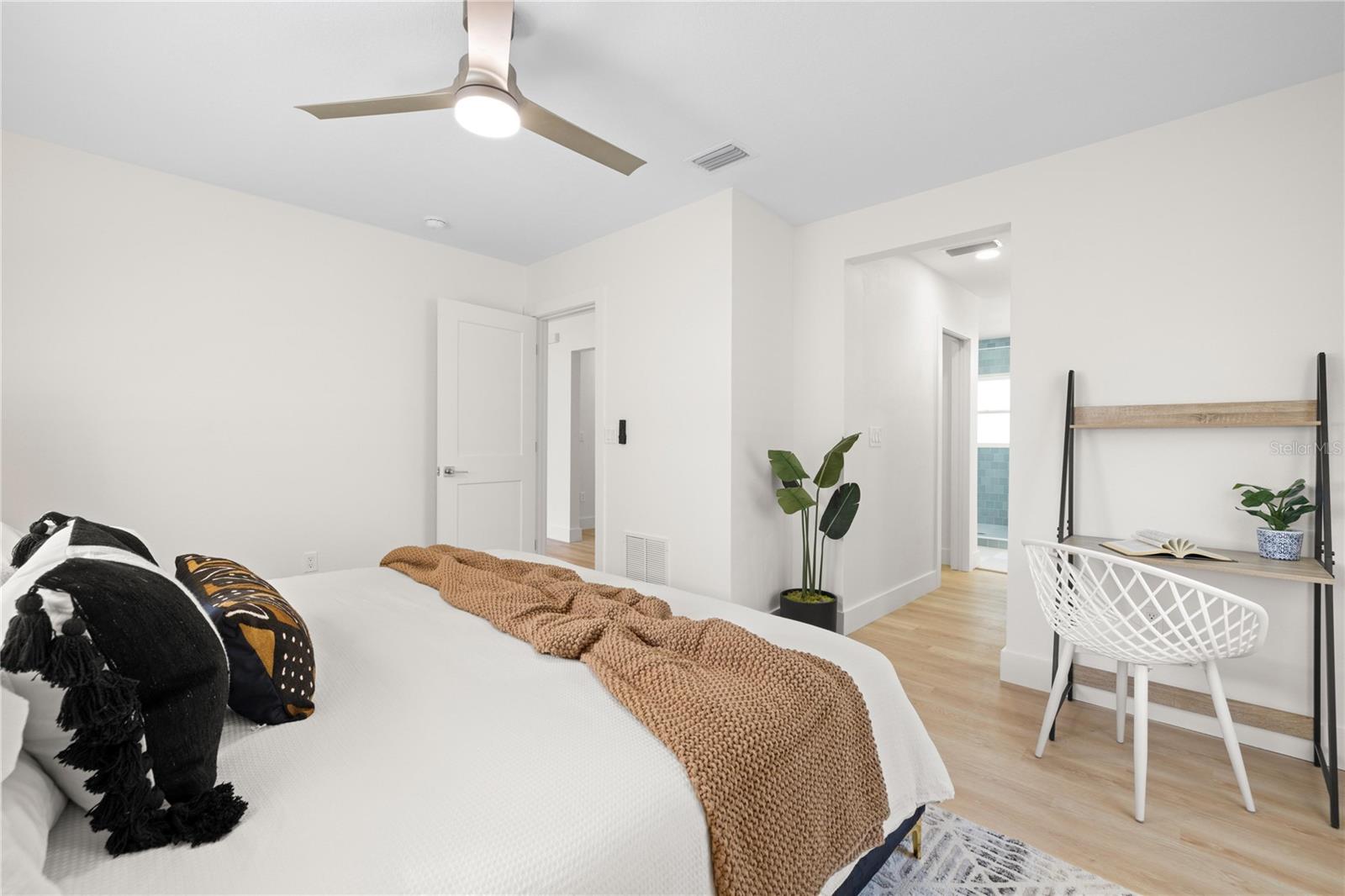 2117 S WEST SHORE BLVD, TAMPA, FL, 33629