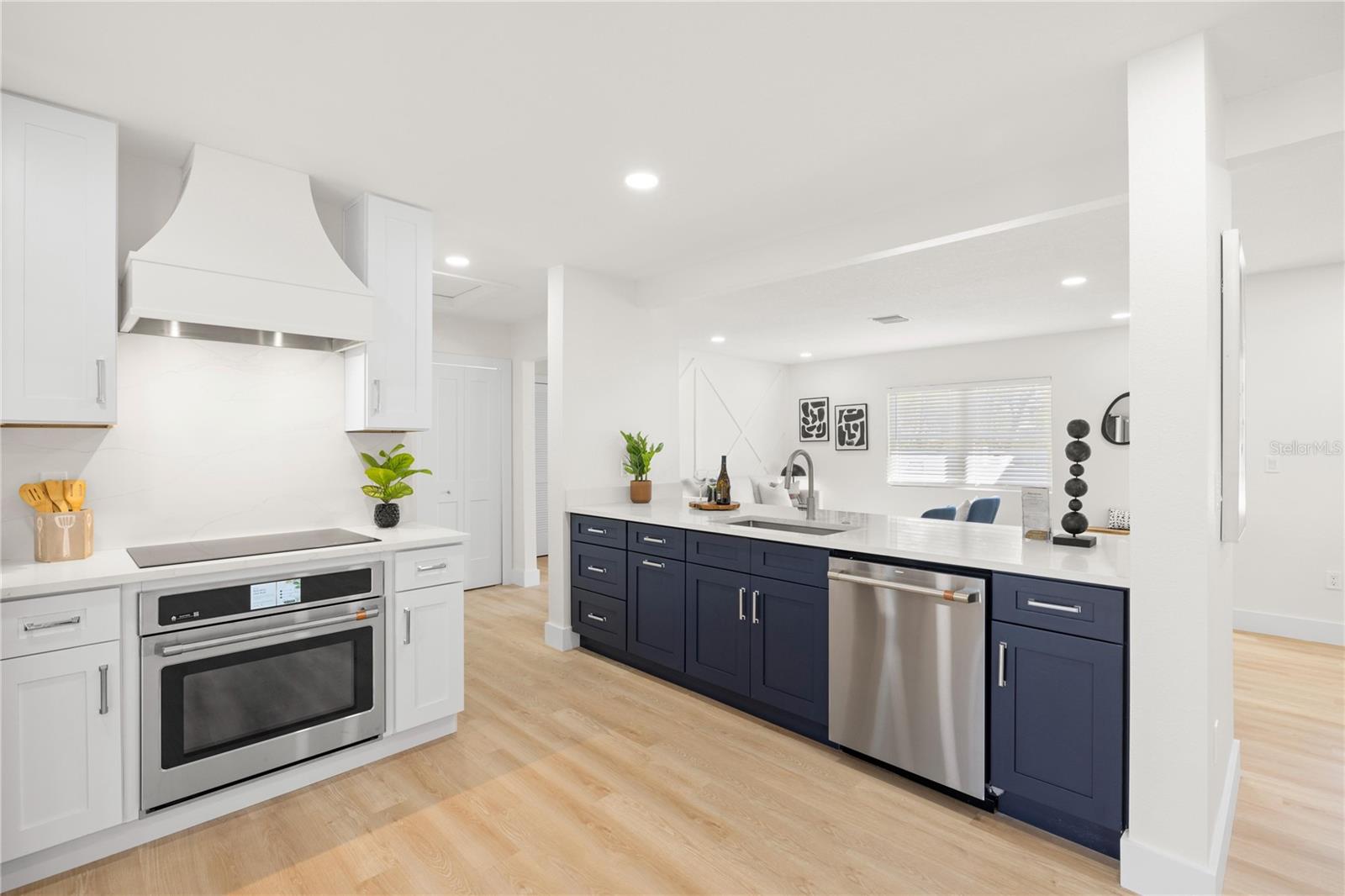 2117 S WEST SHORE BLVD, TAMPA, FL, 33629