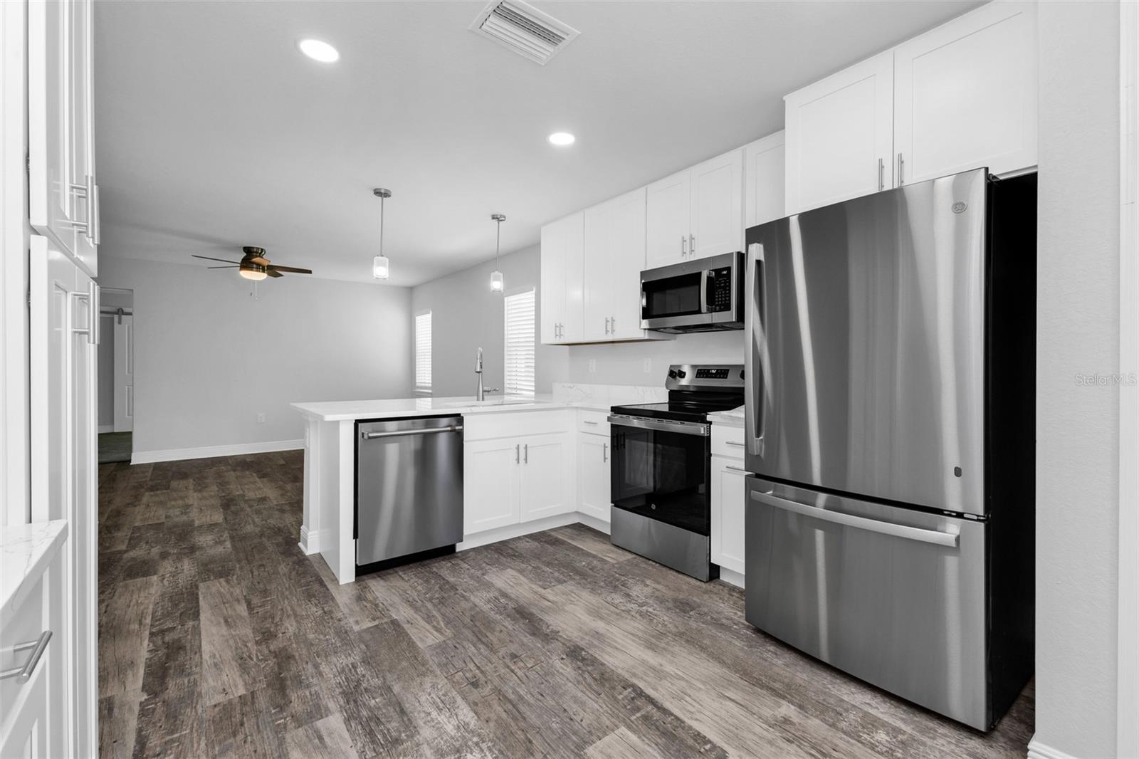 309 E VIRGINIA AVE, PUNTA GORDA, FL, 33950