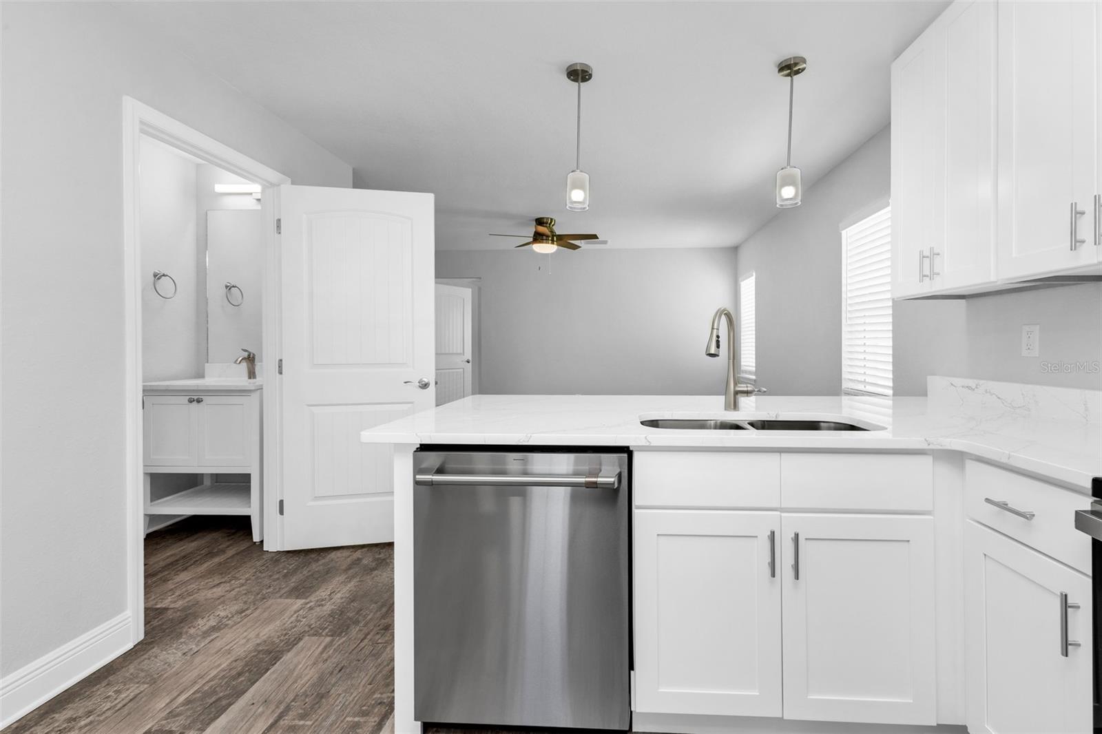309 E VIRGINIA AVE, PUNTA GORDA, FL, 33950