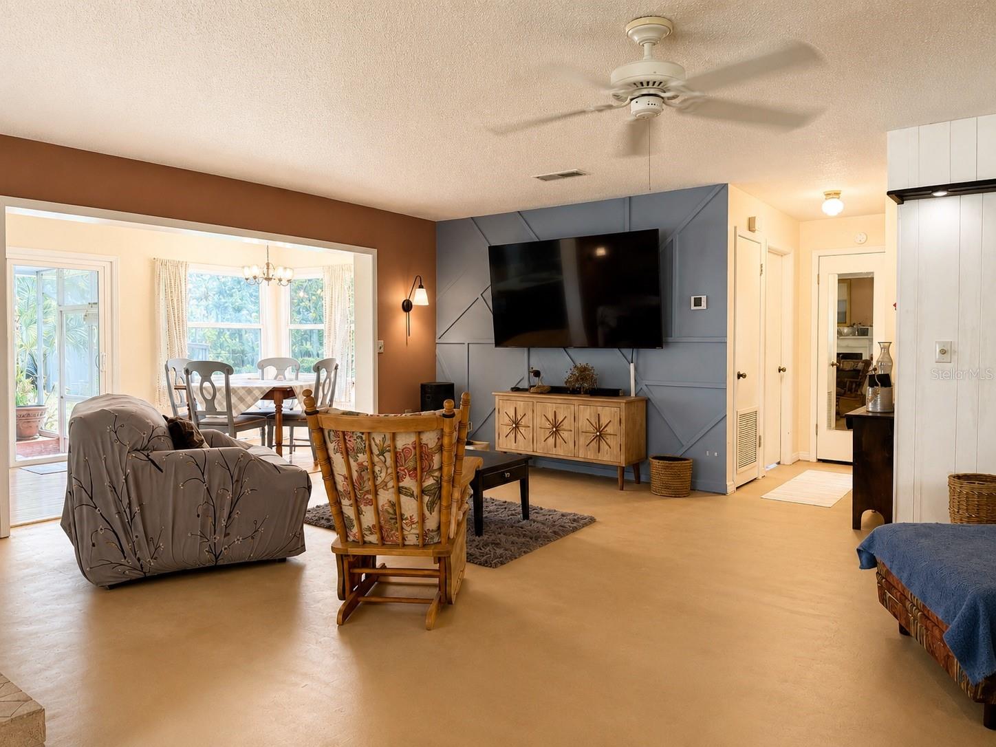 1724 SE 164TH CIR, OCKLAWAHA, FL, 32179