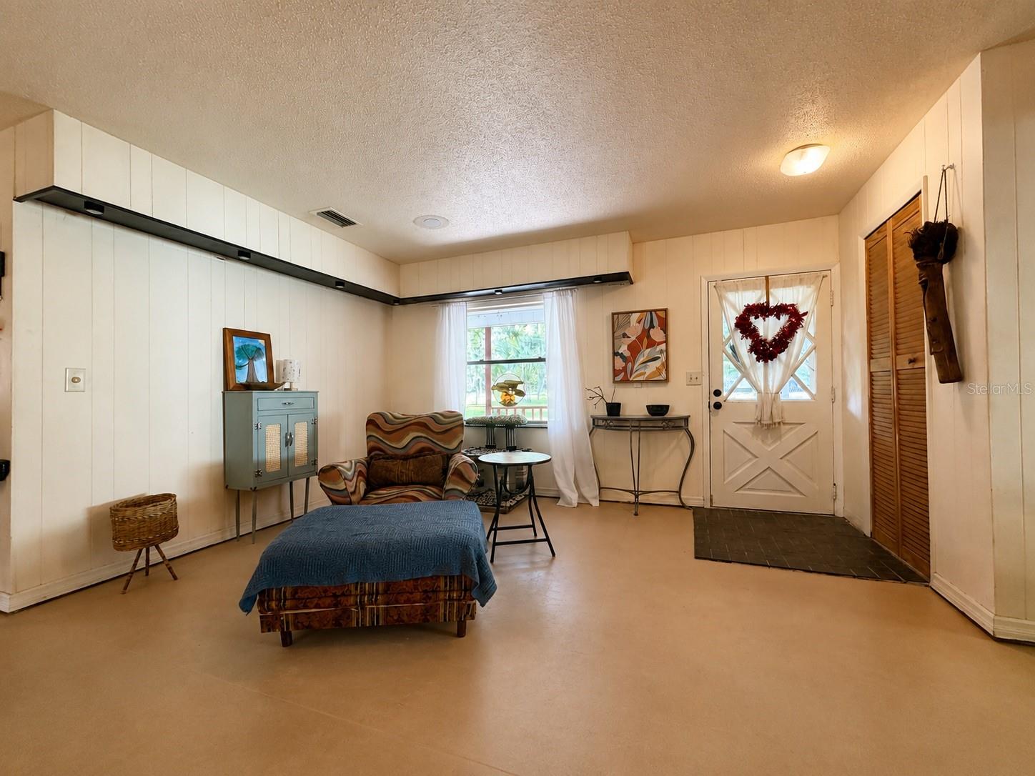 1724 SE 164TH CIR, OCKLAWAHA, FL, 32179