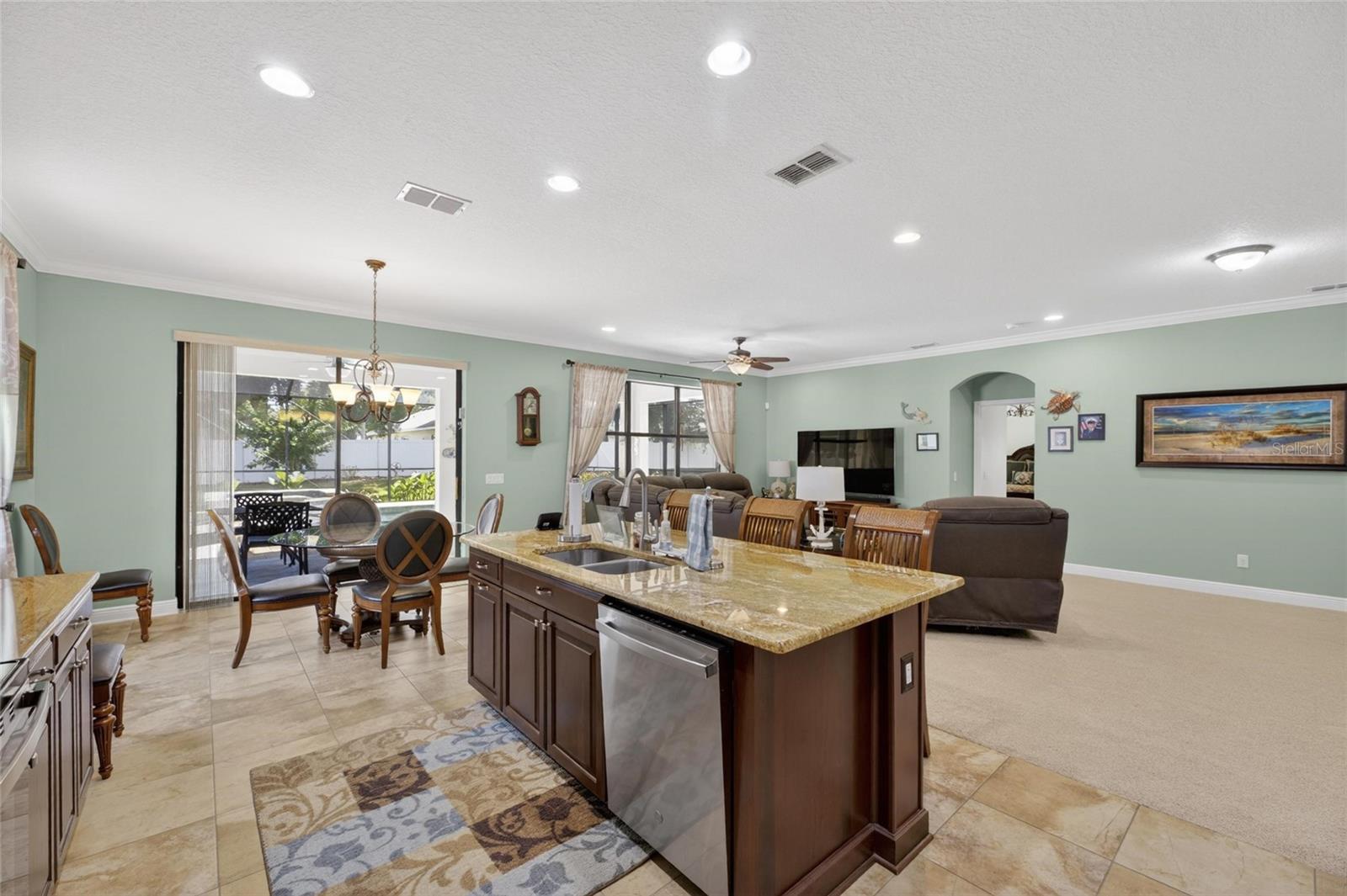 204 DAKOTA HILL DR, SEFFNER, FL, 33584
