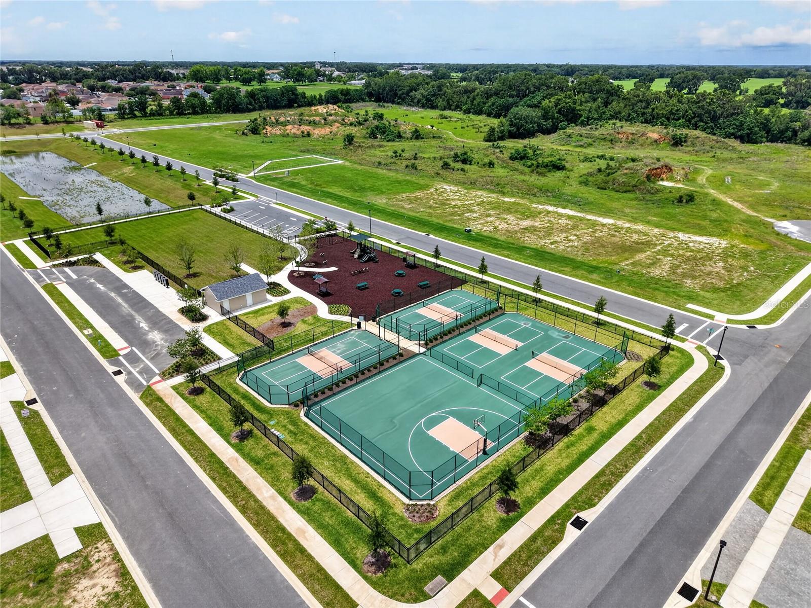 12591 NE 49TH DR, OXFORD, FL, 34484