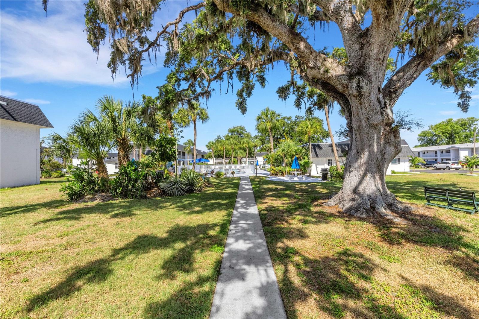 105 47TH AVENUE DR W #376, BRADENTON, FL, 34207