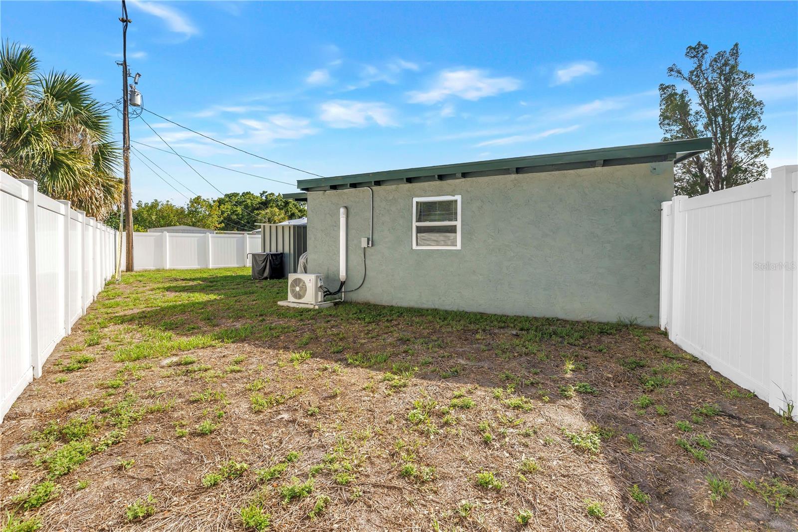 7599 MEADOWLAWN DR N, ST PETERSBURG, FL, 33702