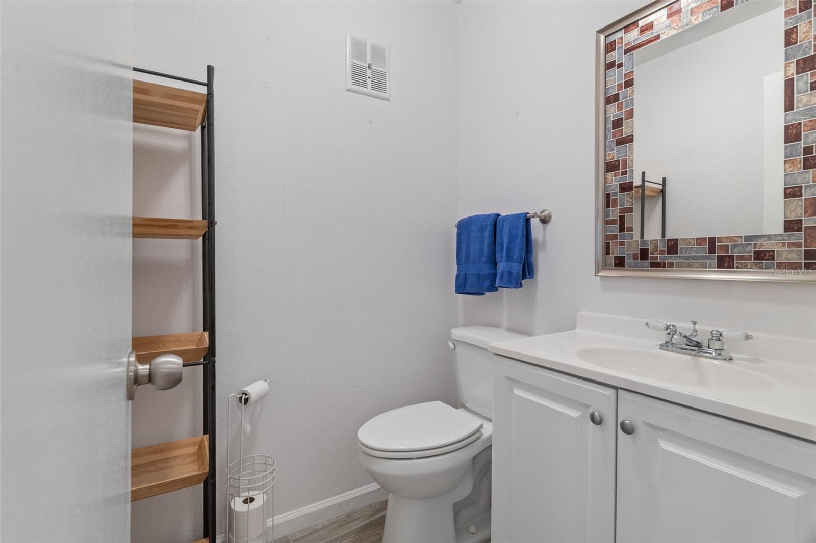 12102 BOYNTON LN #B, NEW PORT RICHEY, FL, 34654