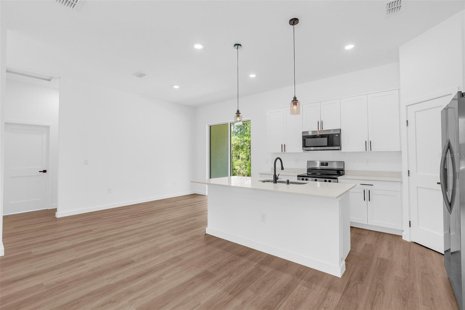 1318 W DUPONT DR, DUNNELLON, FL, 34434