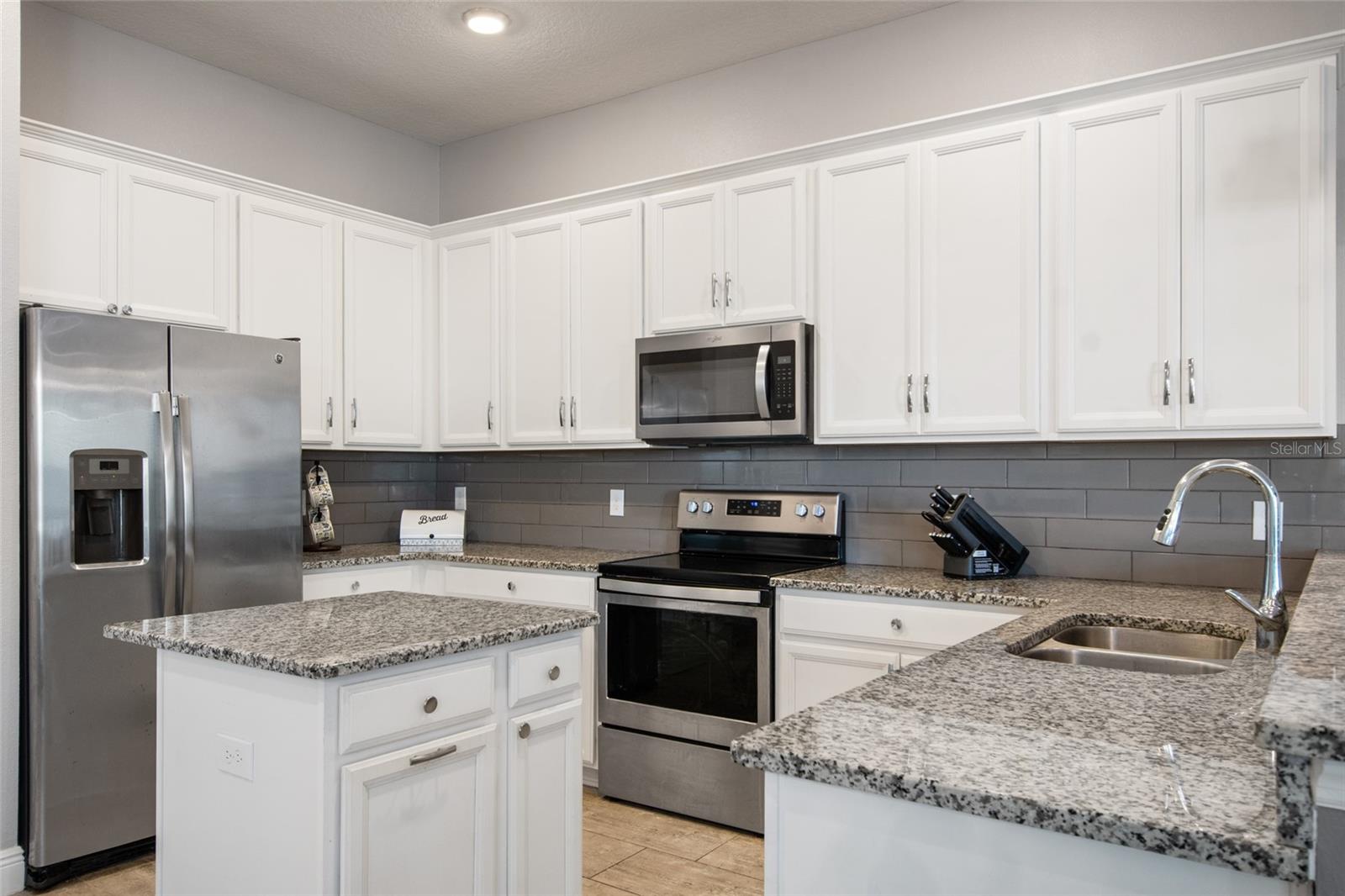 2241 WHITE FEATHER LOOP, WINTER GARDEN, FL, 34787