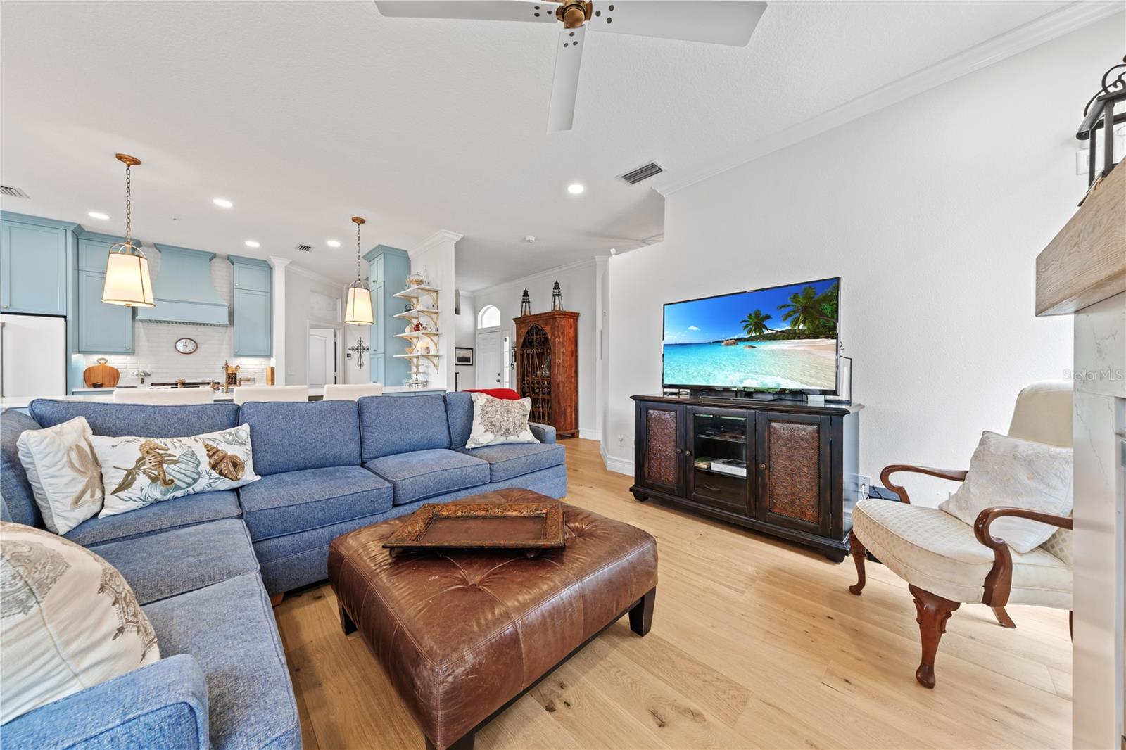208 WIMBLEDON CIR, LAKE MARY, FL, 32746
