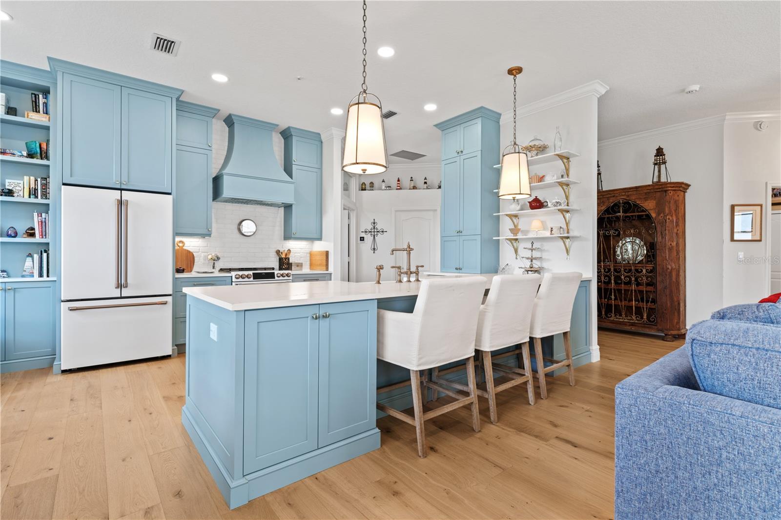 208 WIMBLEDON CIR, LAKE MARY, FL, 32746