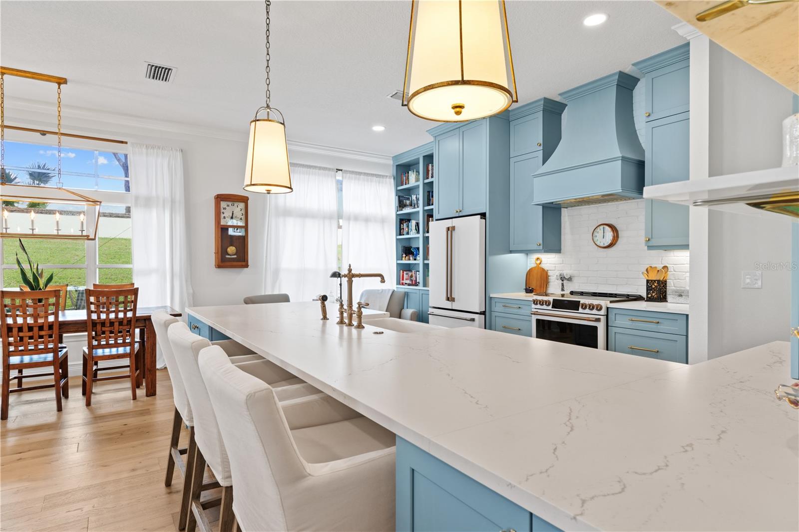 208 WIMBLEDON CIR, LAKE MARY, FL, 32746