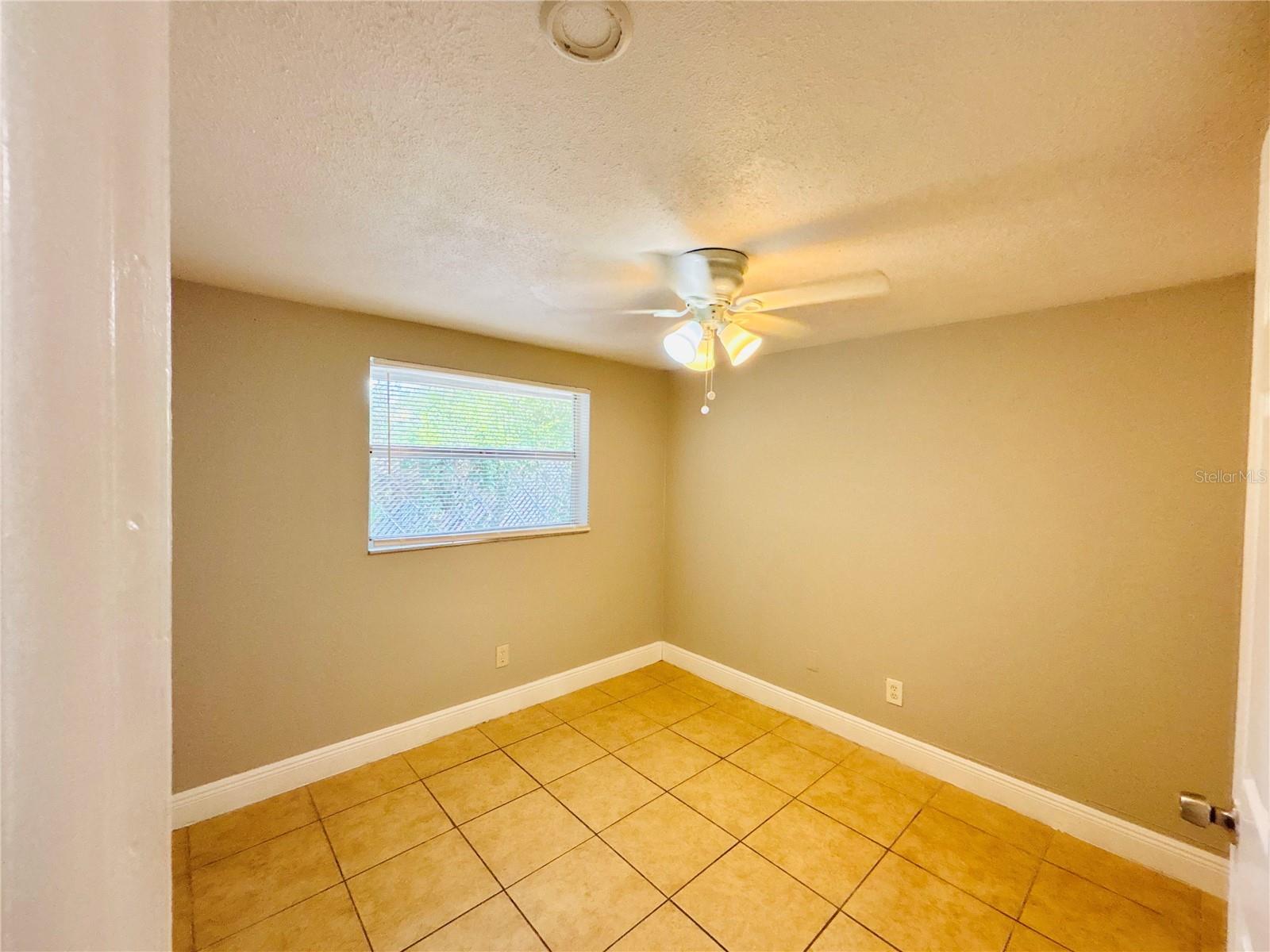11733 N 12TH ST #E, TAMPA, FL, 33612
