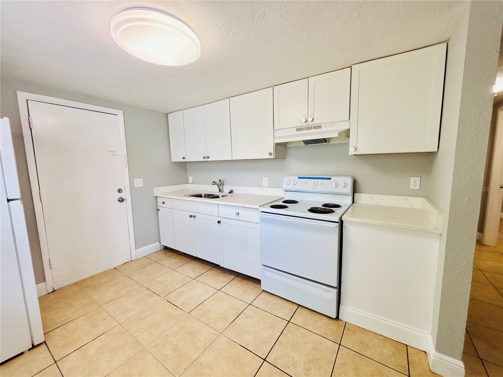 11733 N 12TH ST #E, TAMPA, FL, 33612